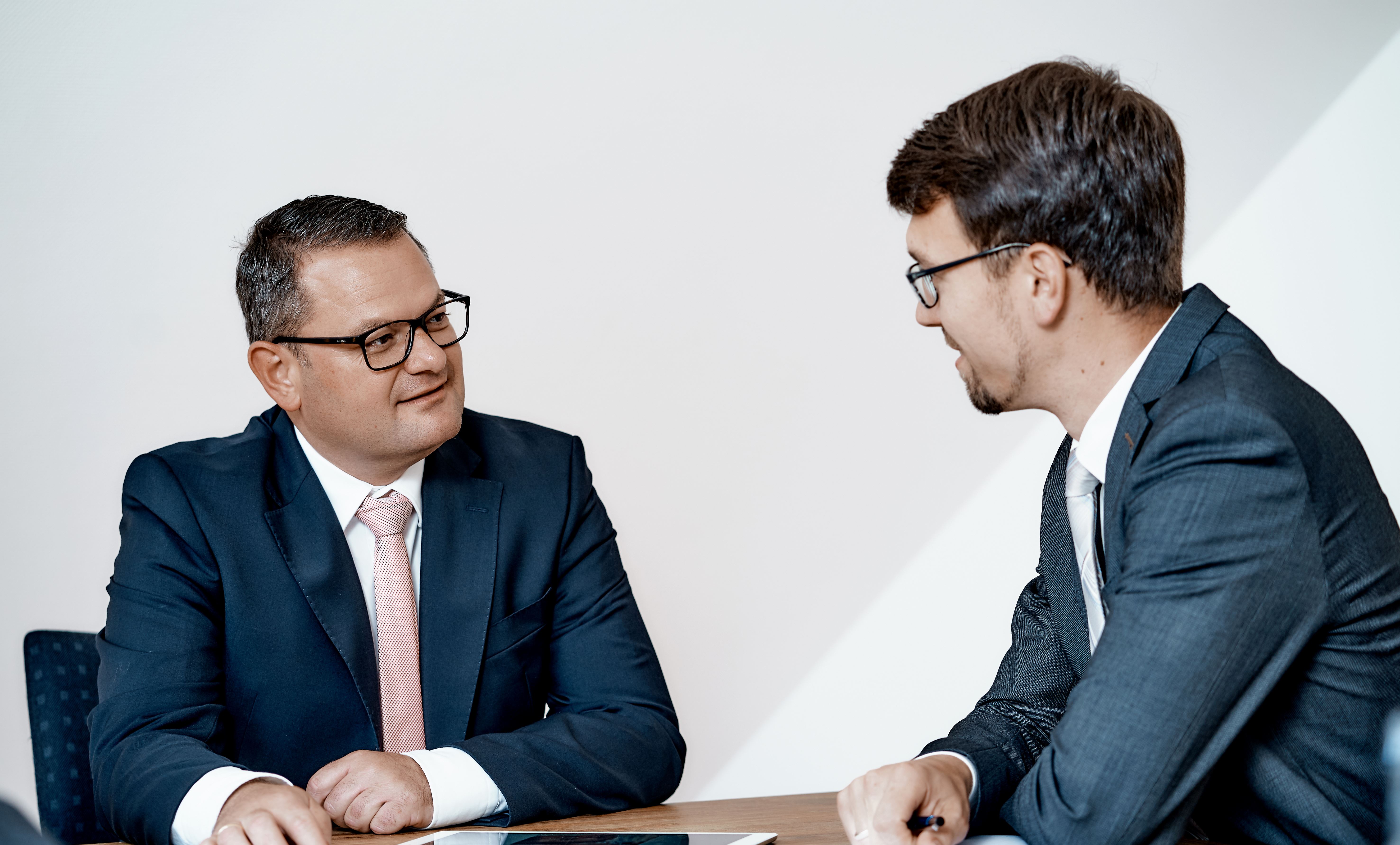 Kauer & Schneider